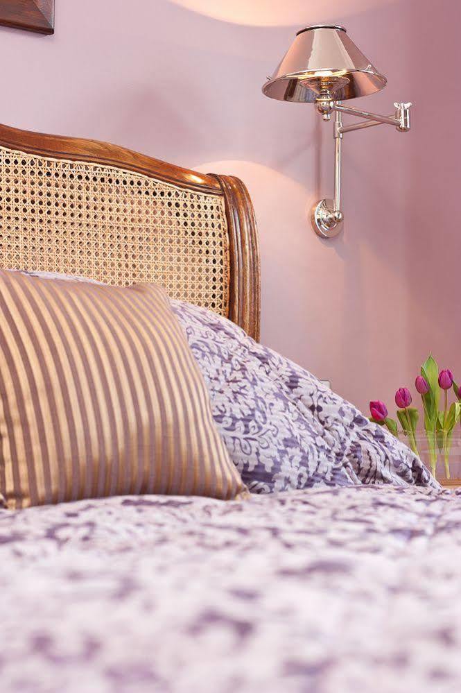 Bowness Bay Suites (Adults Only) Extérieur photo